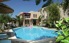 Aquarius Exclusive Hotel - Breakfast And Meal Included